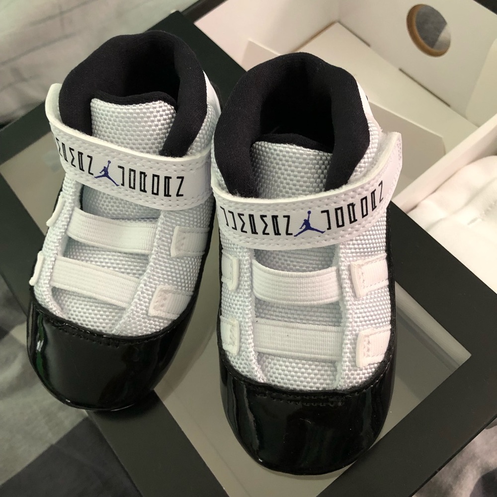 SOLD!  Jordan 11 boys infant 4C